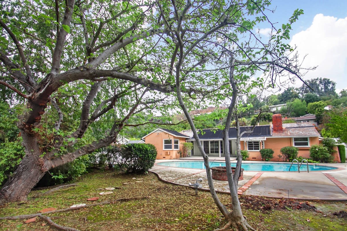 11258 Canton Dr Studio City, CA
