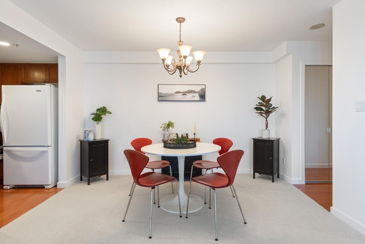 404-1425 W 6th Ave