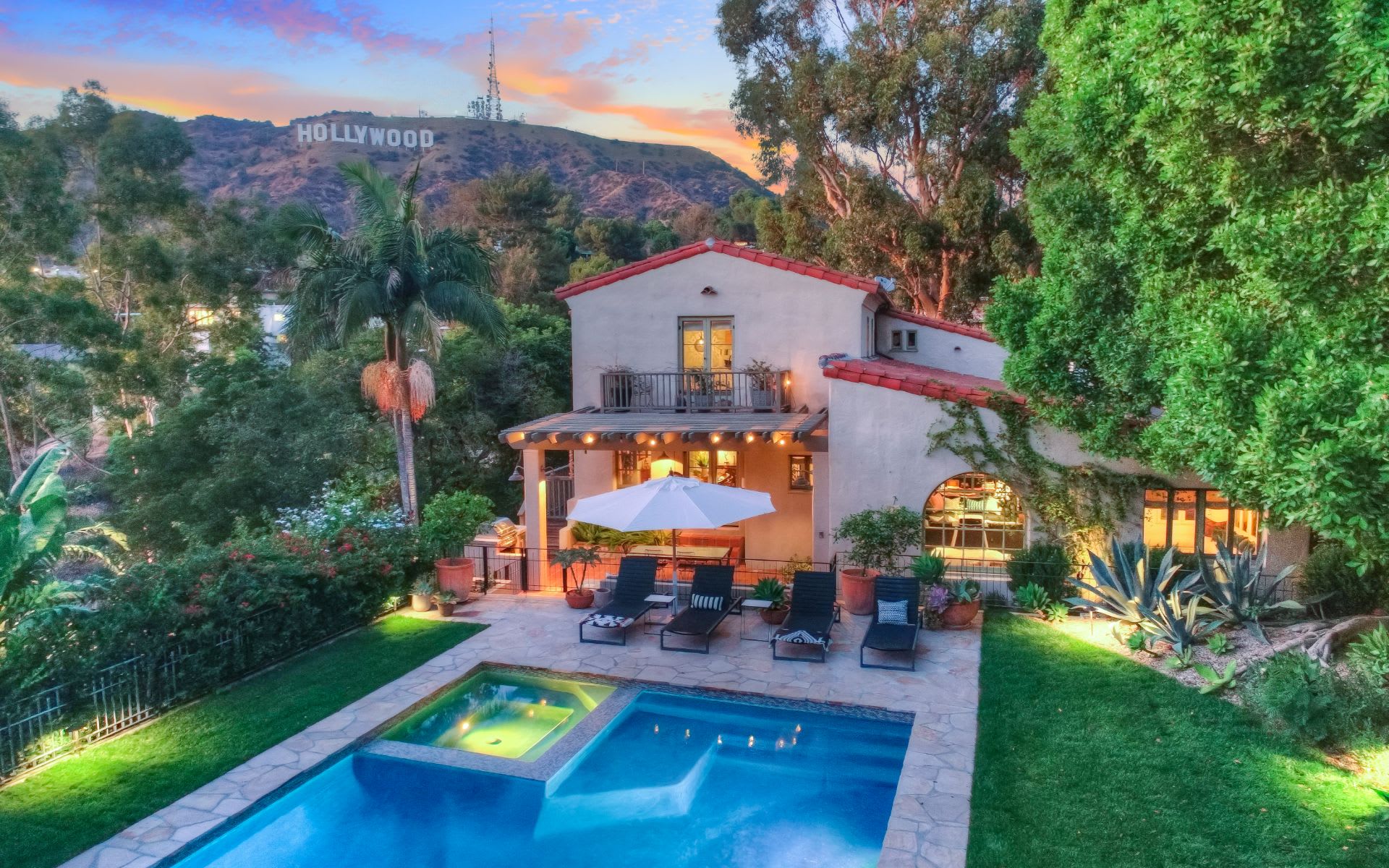  3259 Deronda Dr