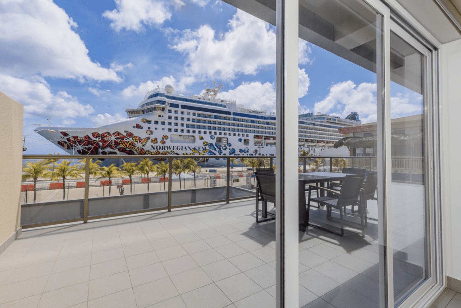 Harbour House 203