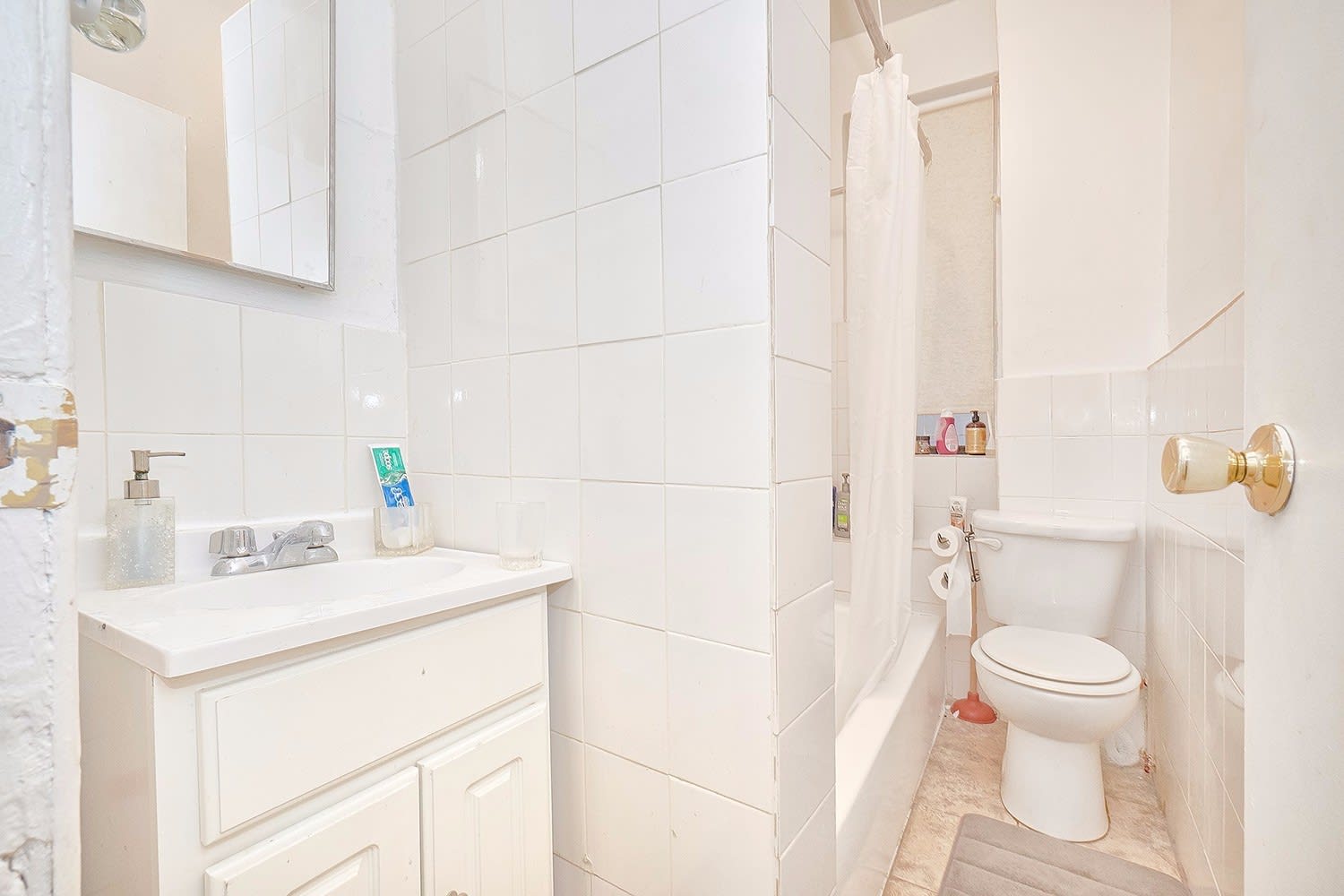 18 St Nicholas Pl, Unit 1C