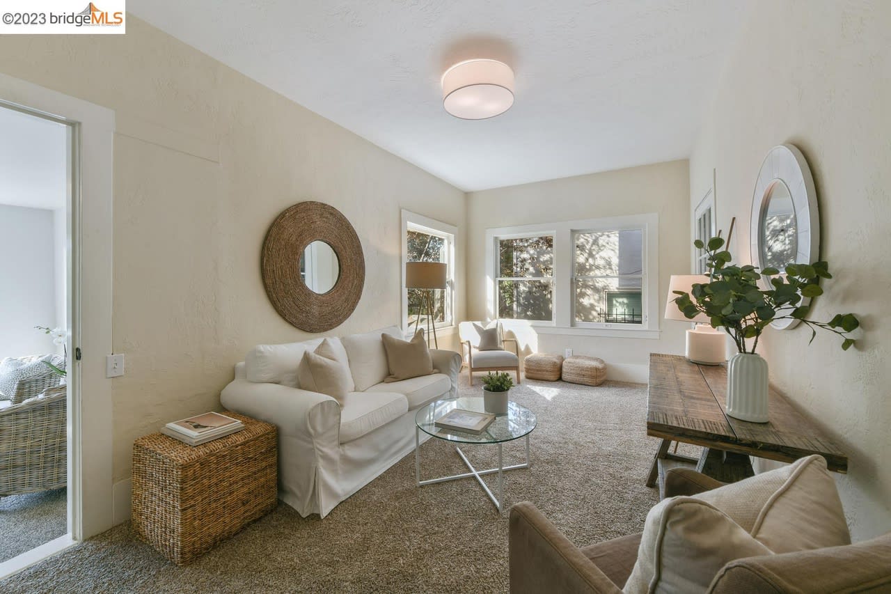 361 Alcatraz Ave