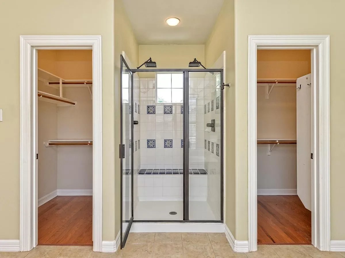 4007 Gaines Ct