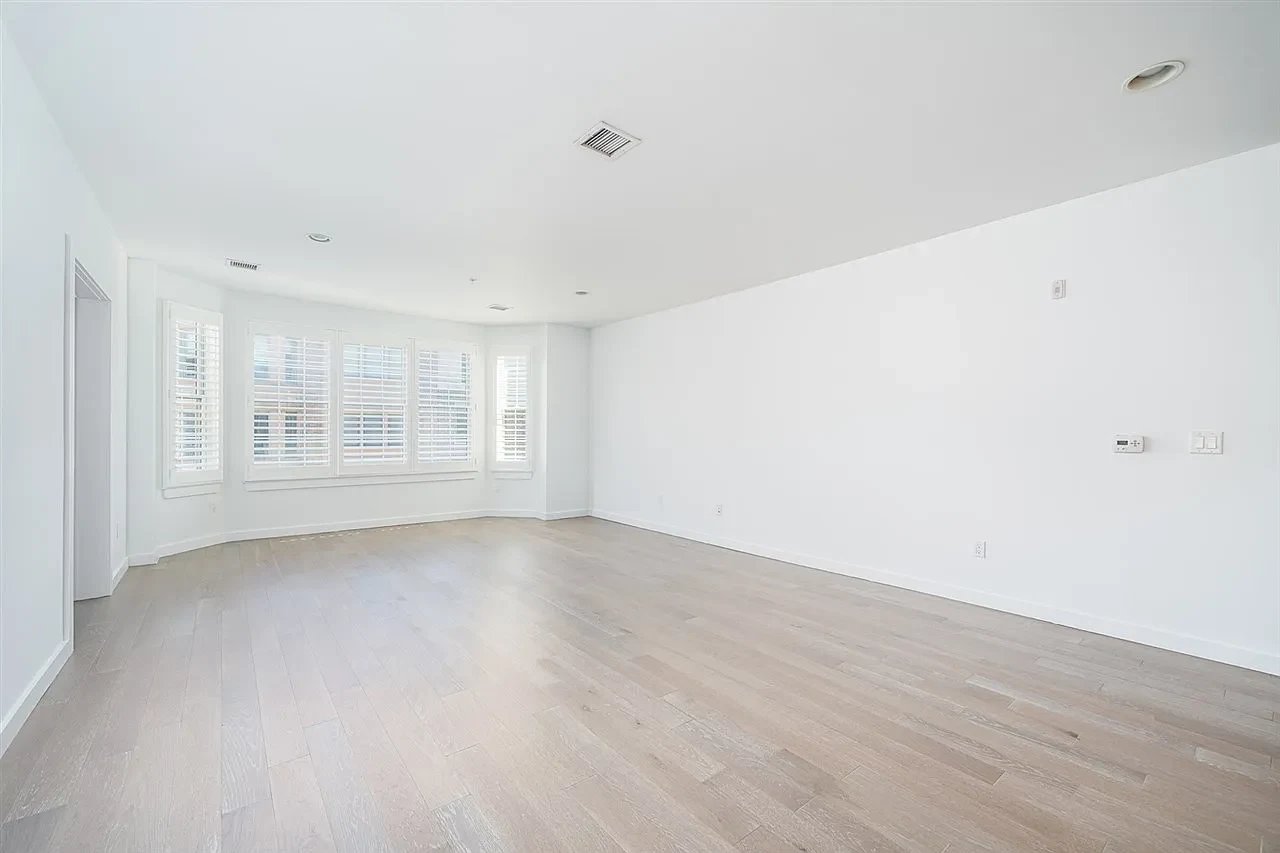 128 HARRISON ST, #404