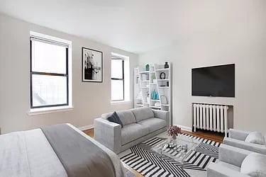 175 Vanderbilt St Unit: 2L 