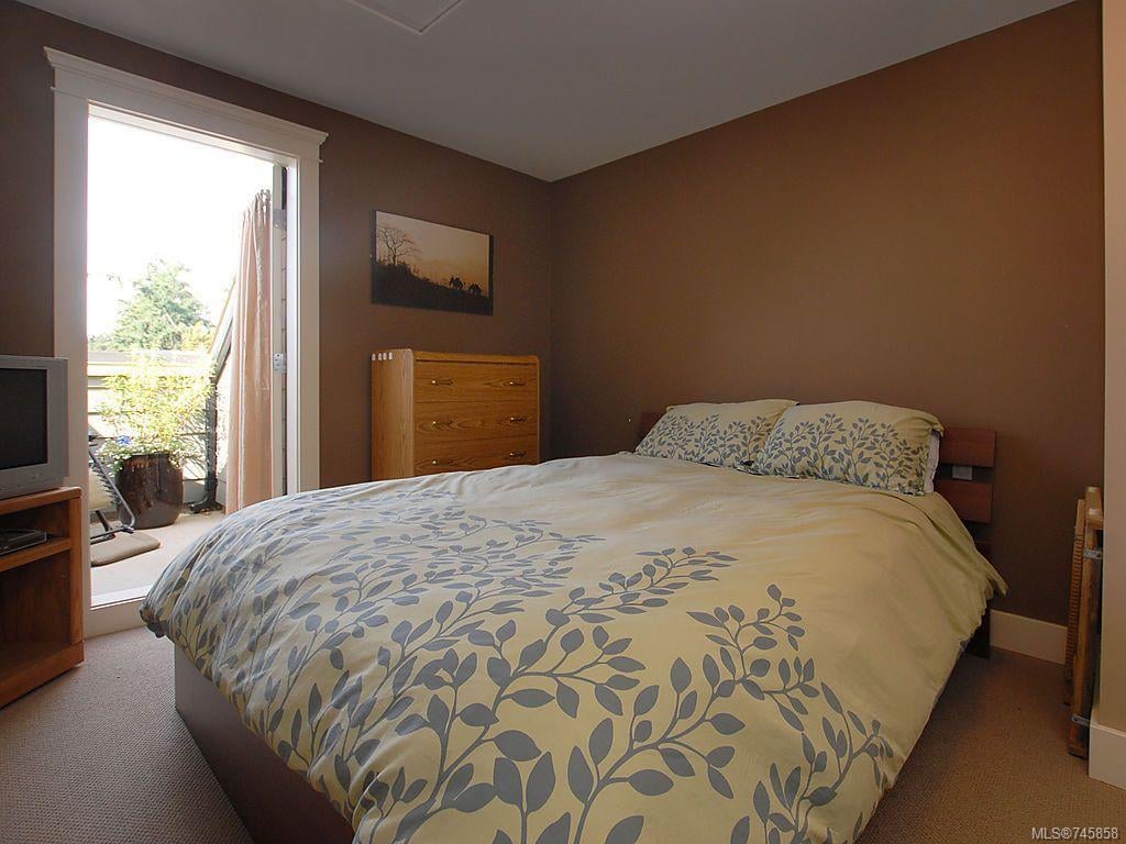 202-2752 Peatt Rd, Langford
