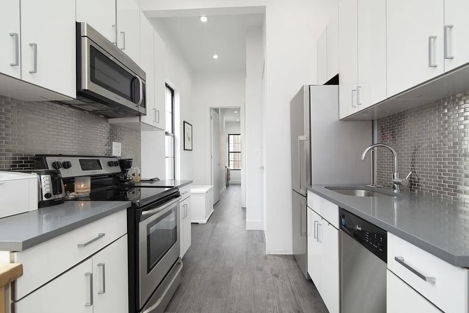 238 Wyckoff Avenue, Apt 2-L