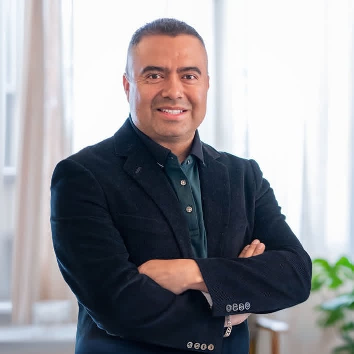 Rolando Contreras