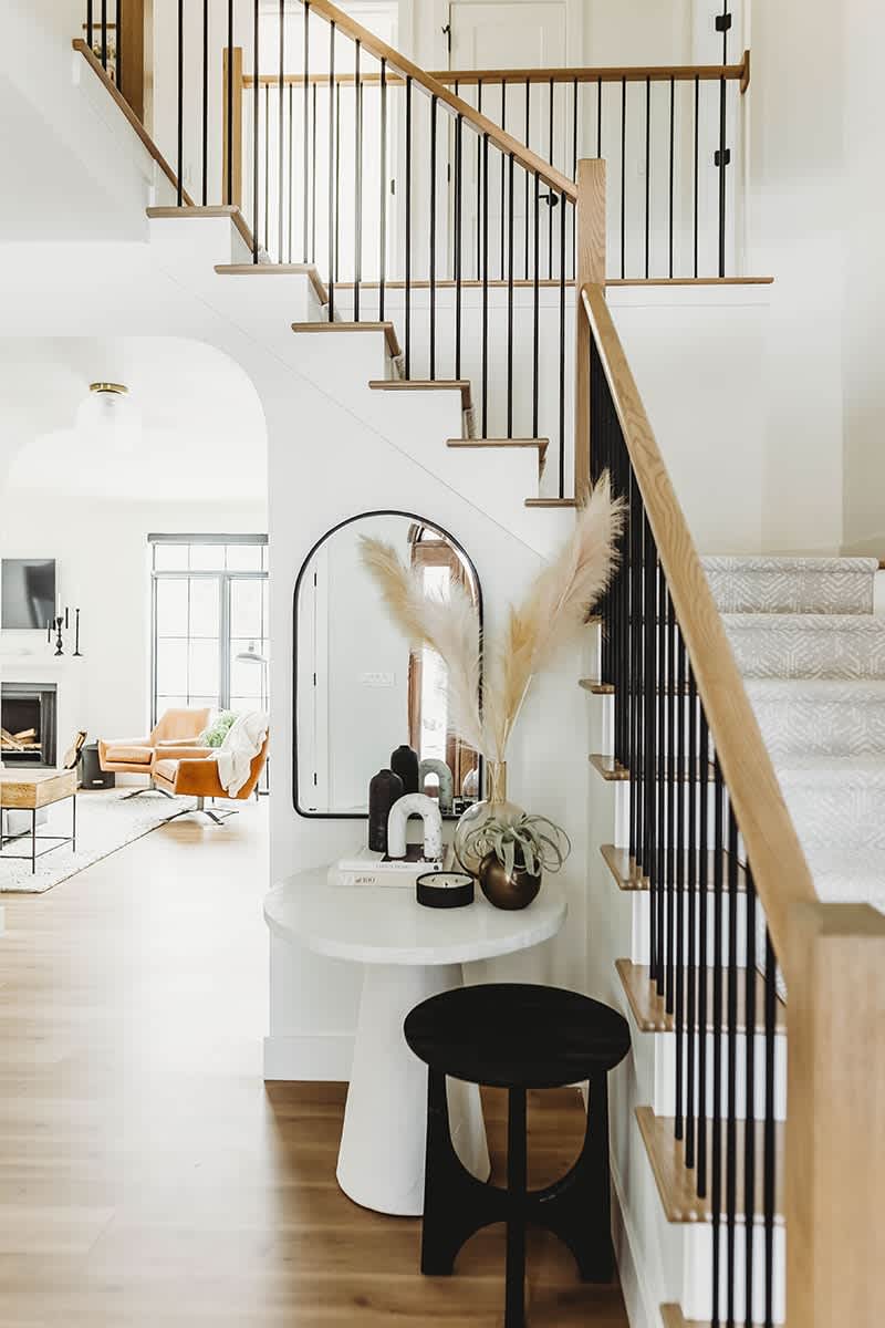 House Tour: Tasteful Transitional