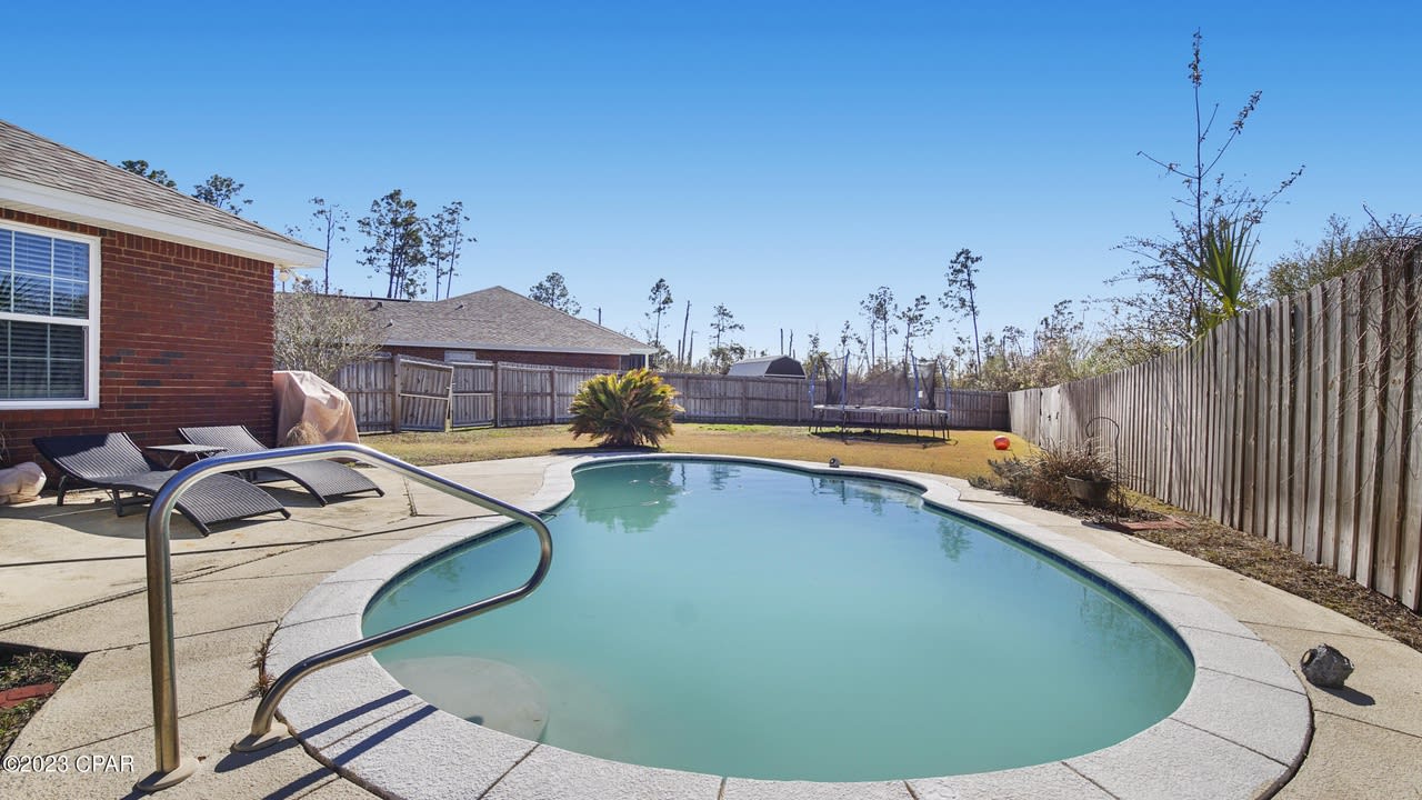 1810 Glencoe Drive