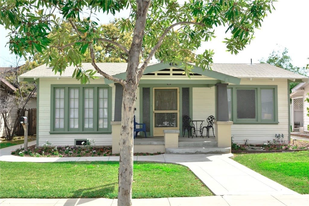 424 E Wilshire Ave