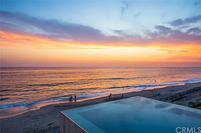 33 Strand Beach Dr