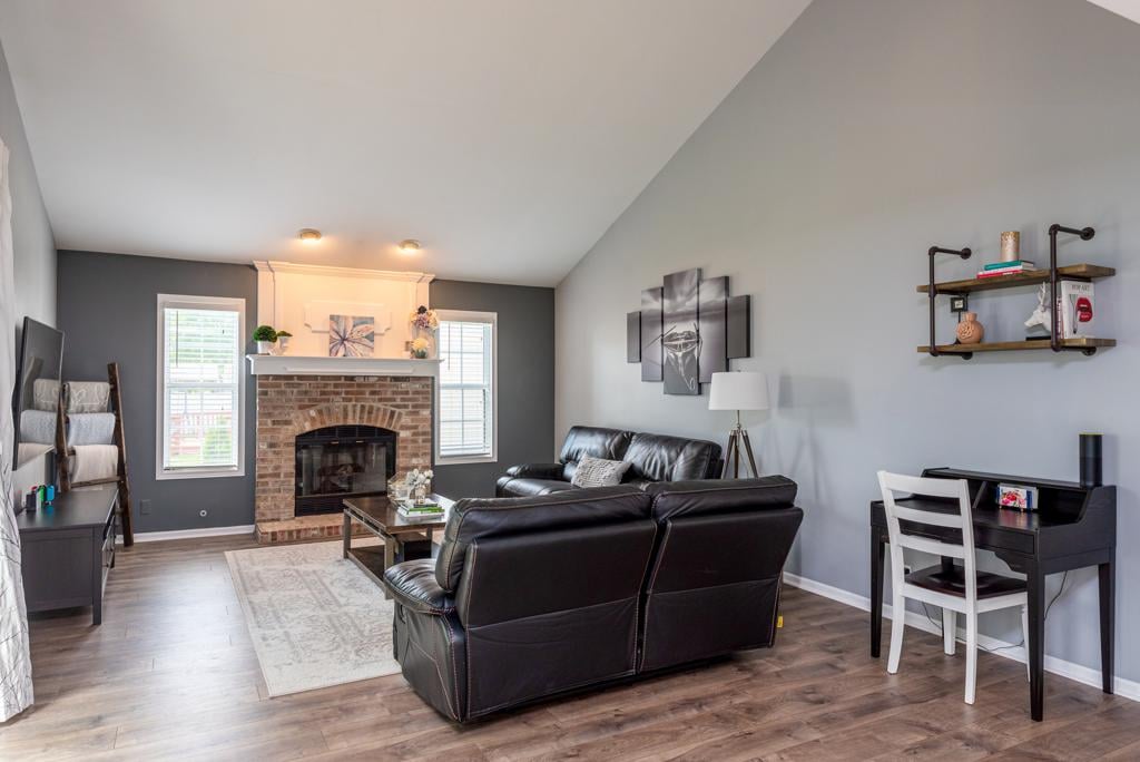 9 Horseshoe Ct