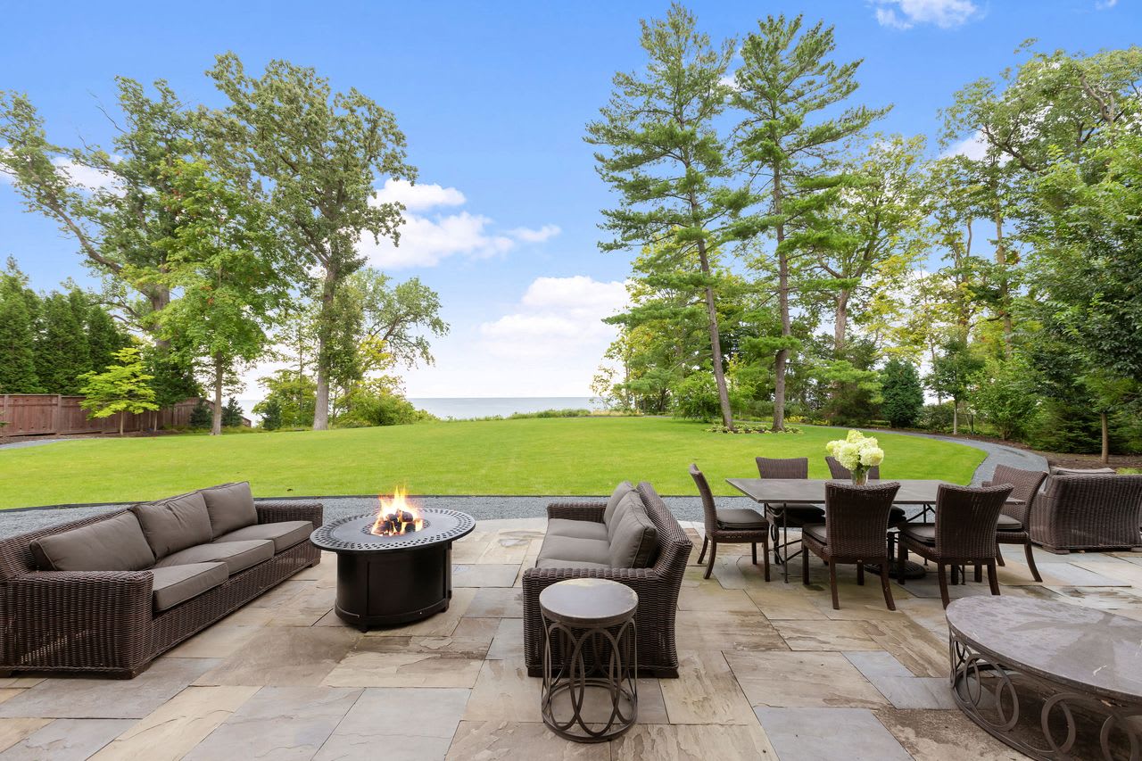 'Rockland' the Exquisite Lakefront Estate