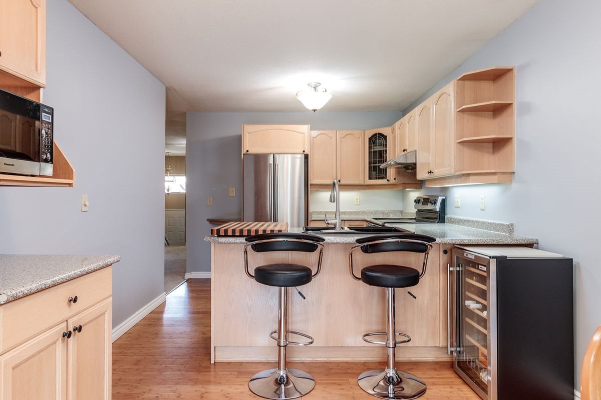 2568 Harrier Dr