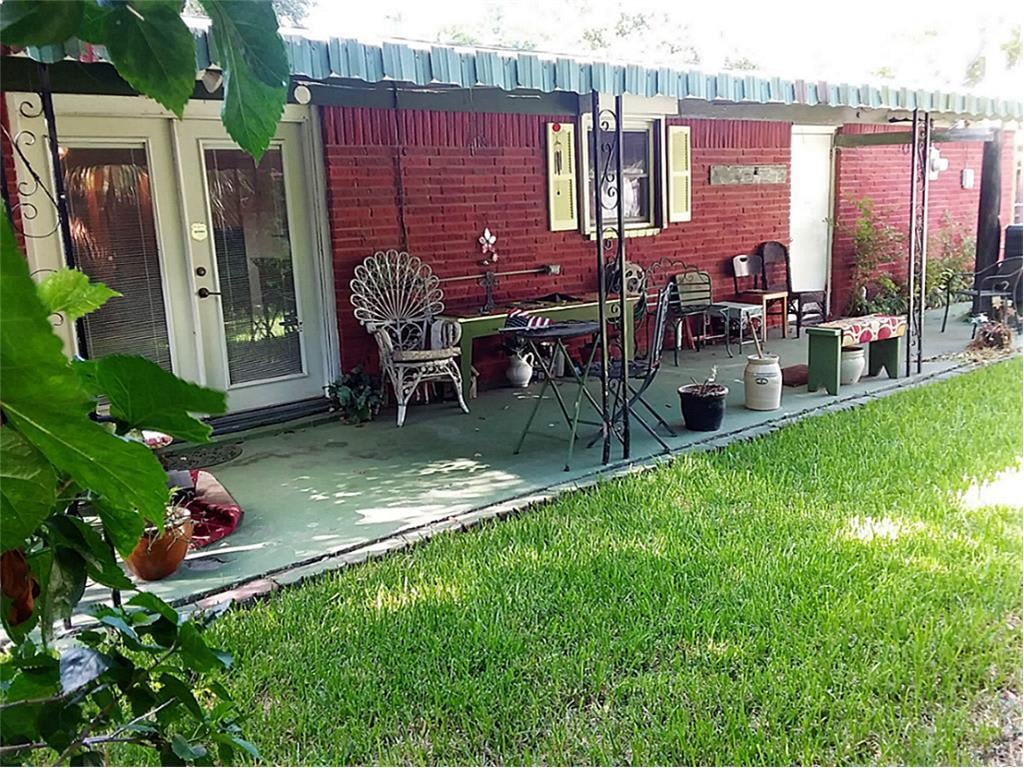 4 Willow Ln