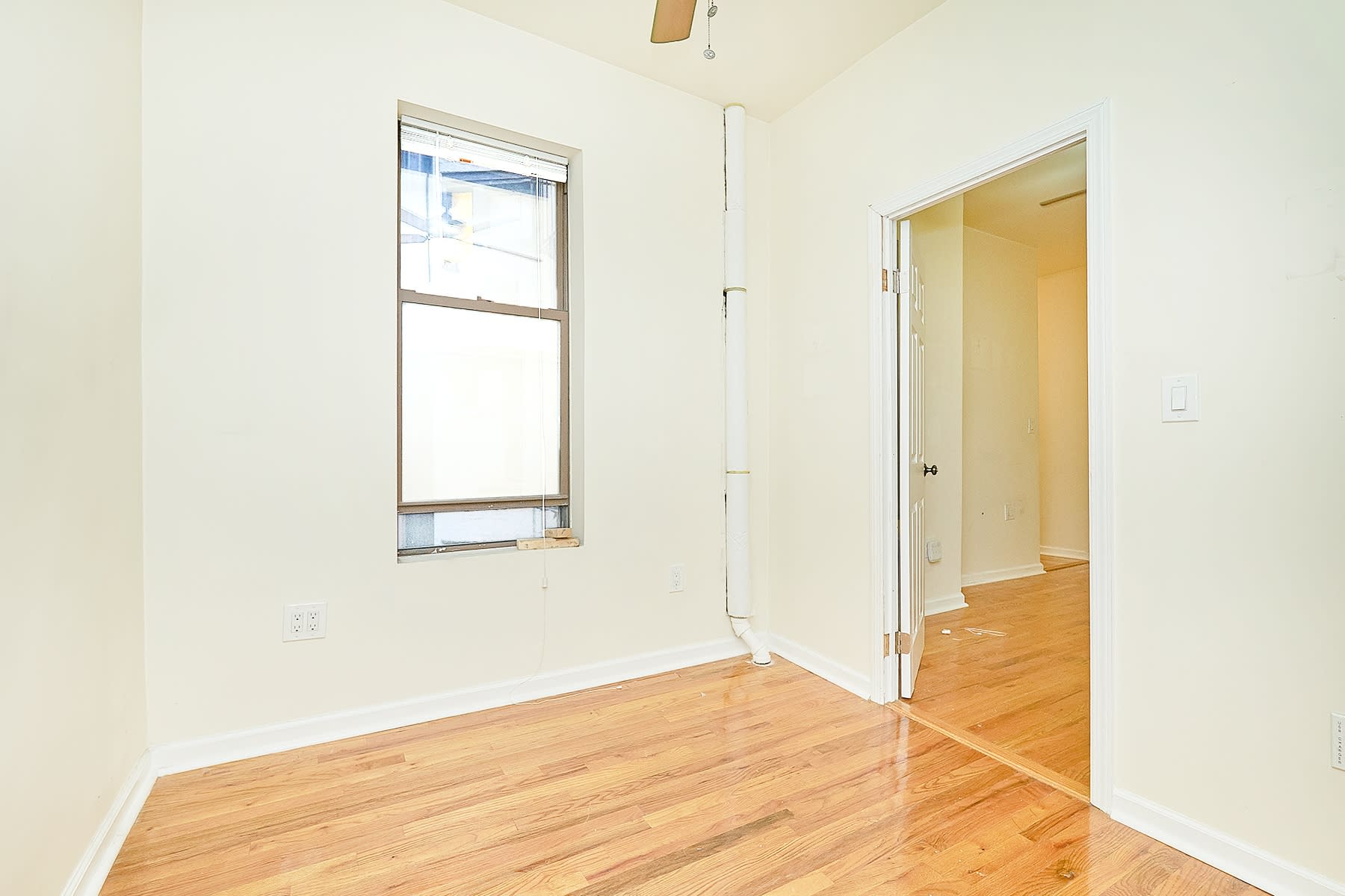 270 E 78th St, Unit 11