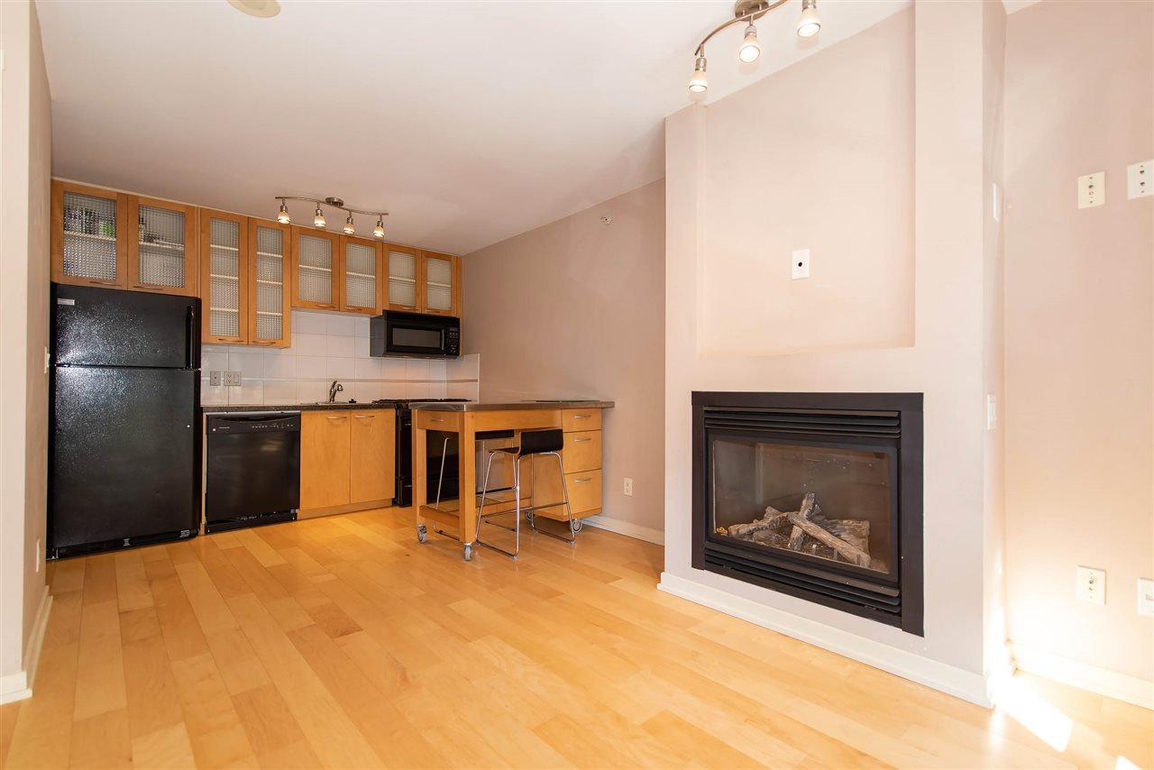308-969 Richards St