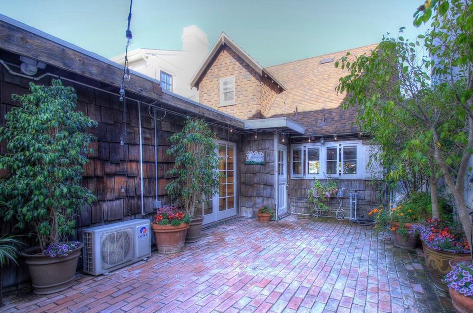 709 Larkspur Avenue