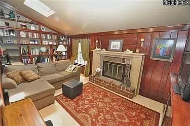 252 S Franklin St
