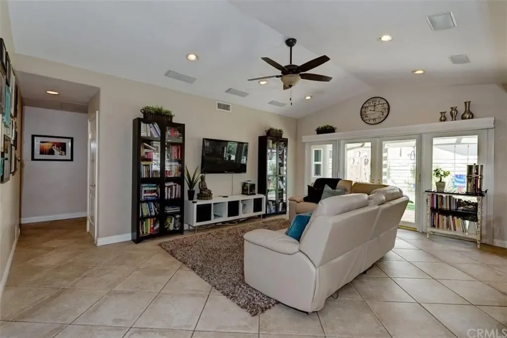 22802 La Quinta Dr