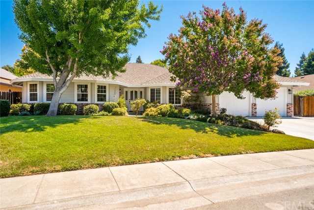 1018 Lia Way