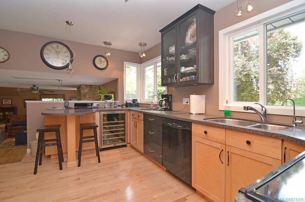 3985 Blenkinsop Rd