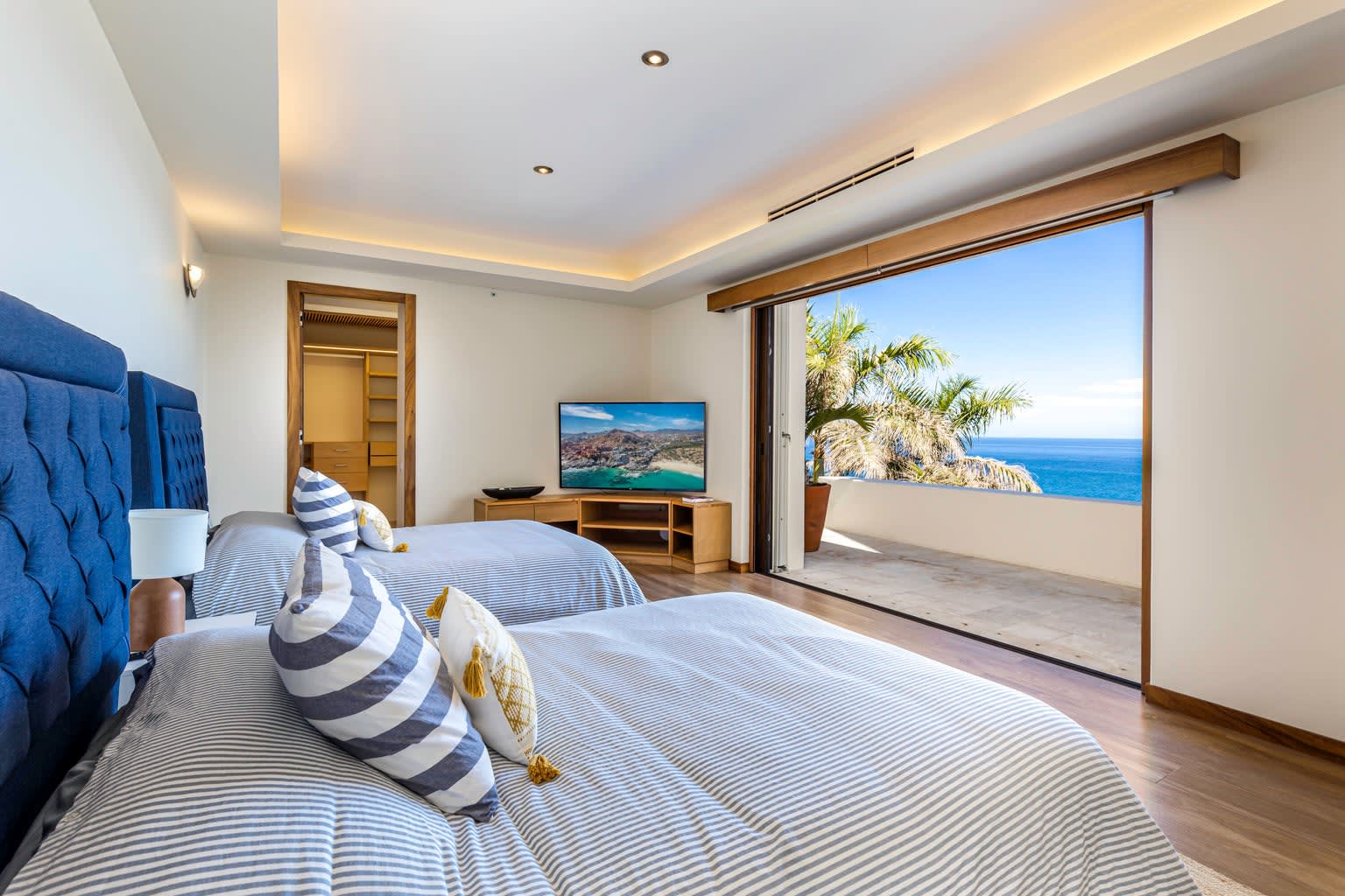 Cabo Colorado