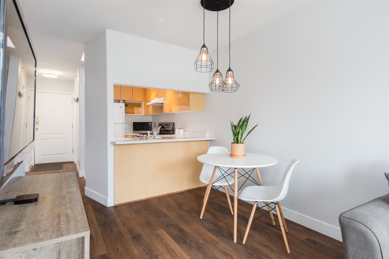 403-988 W 21st Ave