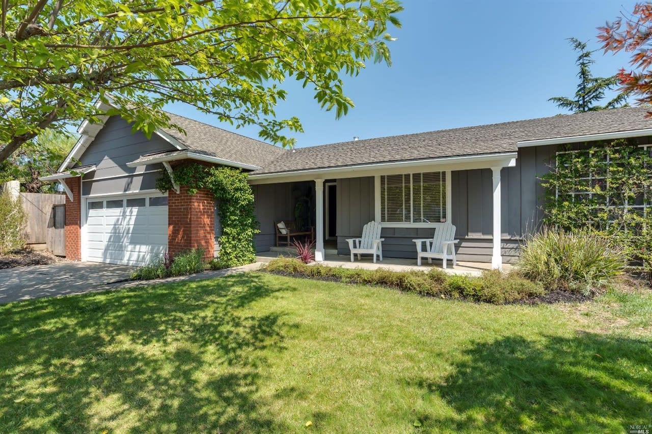 230 Ridgewood Drive