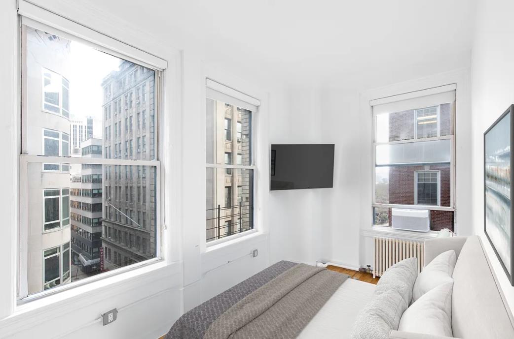 135 William Street, Apt 5-A