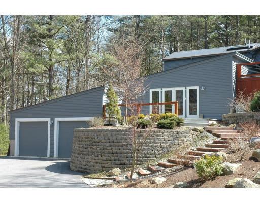 15 Horseshoe Drive