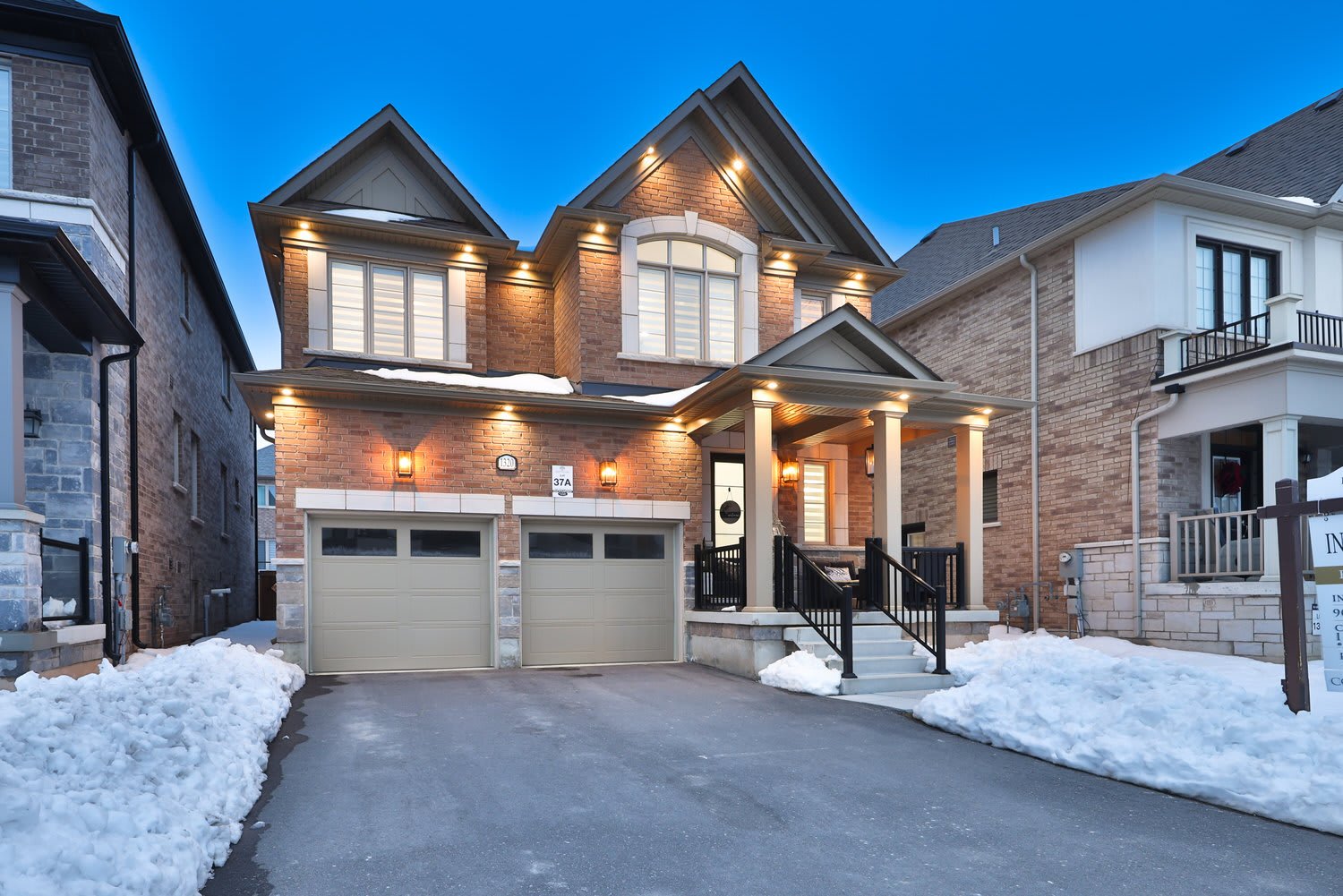 1320 CLARRIAGE Court, Milton