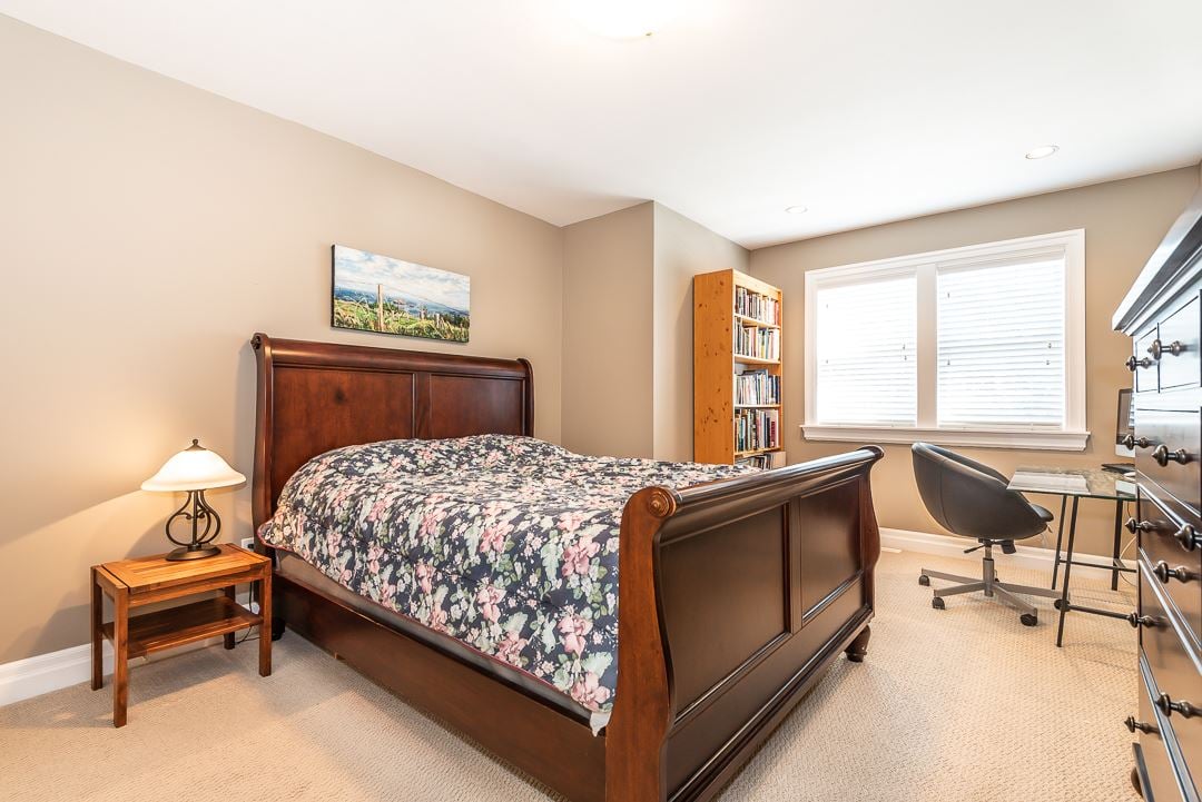 1069 Jay Cres