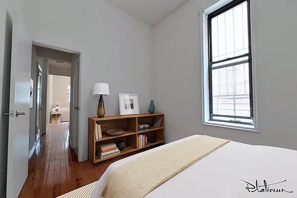 210 East 38th Street, Apt 1H