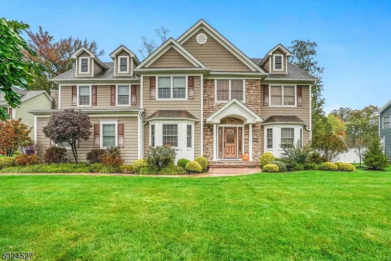 11 Hidden Meadow Drive
