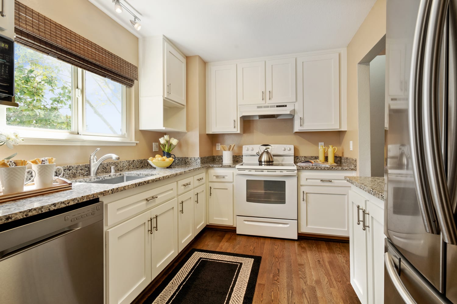 157 Acorn Dr