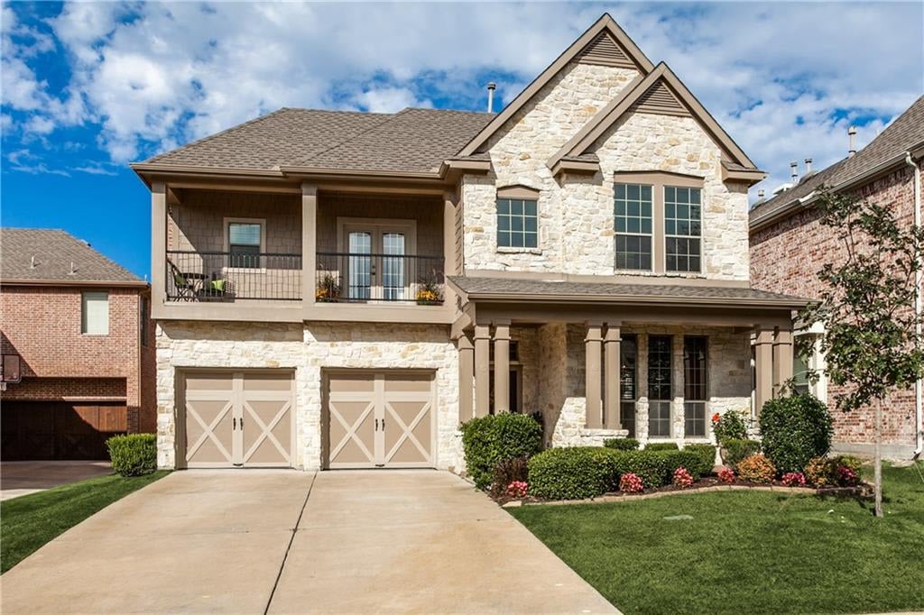 6819 Hawks Nest Ct