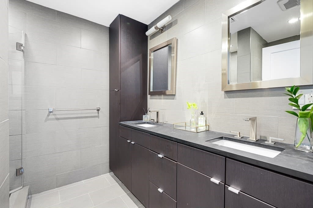 309 E Street, #22