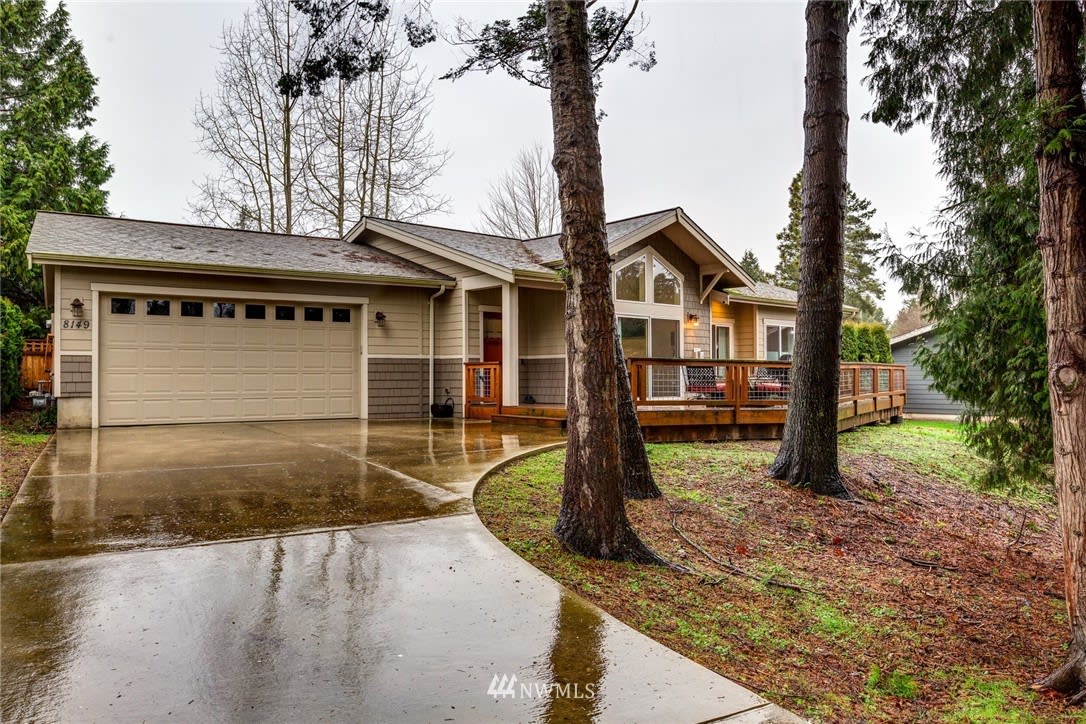 8149 Skeena Wy