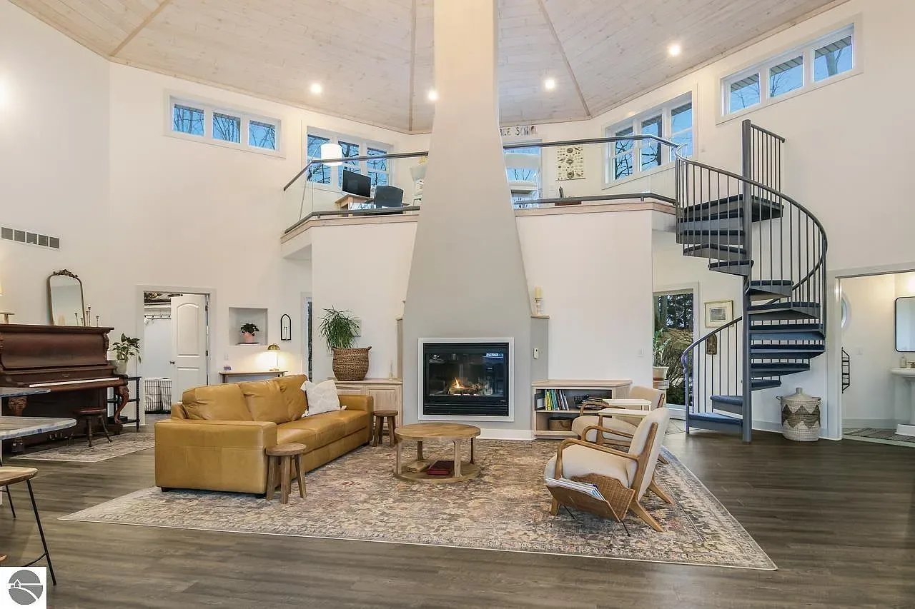 13620 Heller Valley Dr