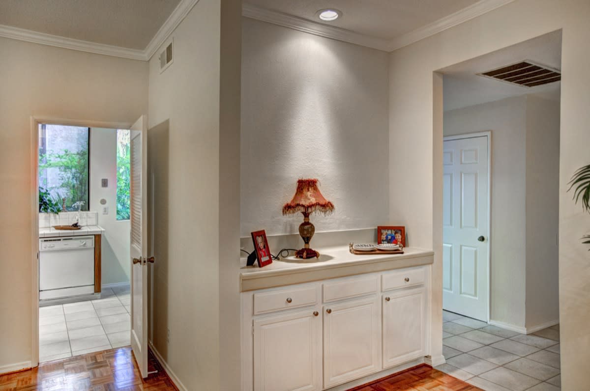 13214 Moorpark St 108 Sherman Oaks, CA
