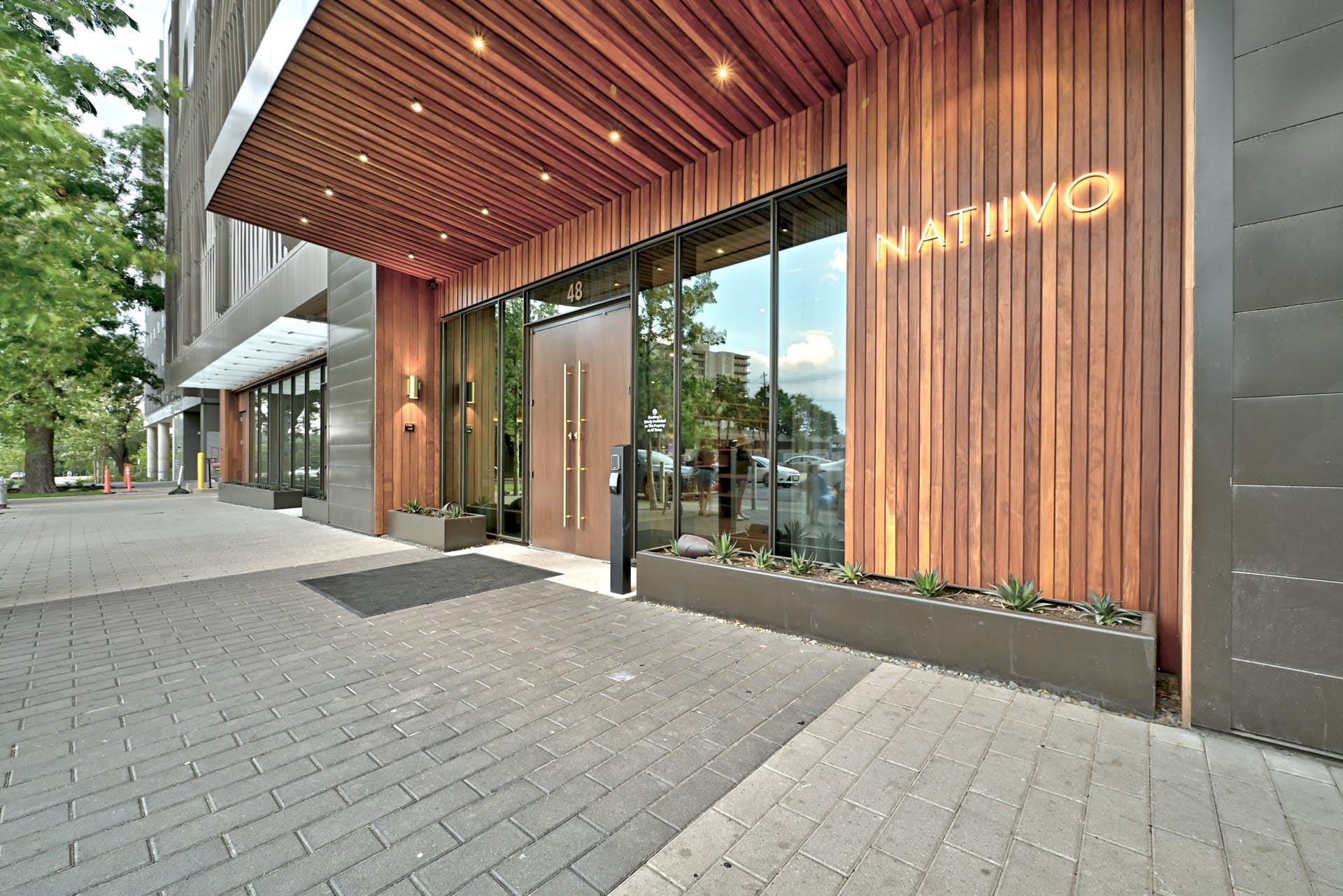 48 East Avenue #3201