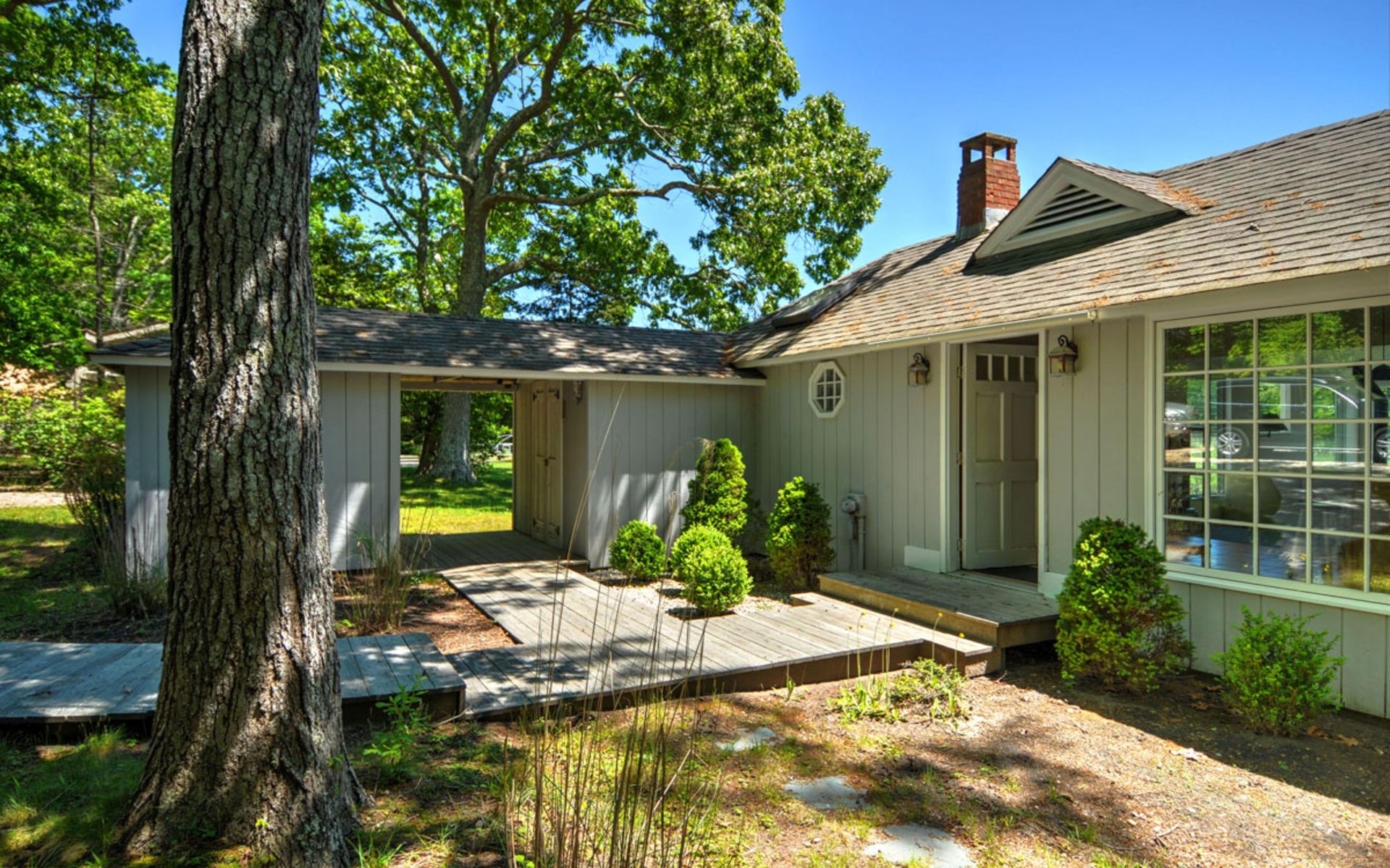 Waterfront Cottage