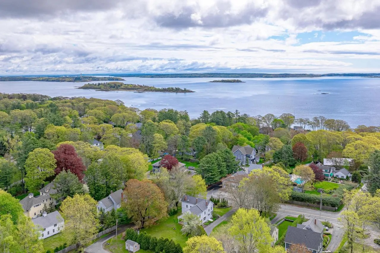 New Listing! 288 Foreside Road, Falmouth, ME 04105 – $995,000