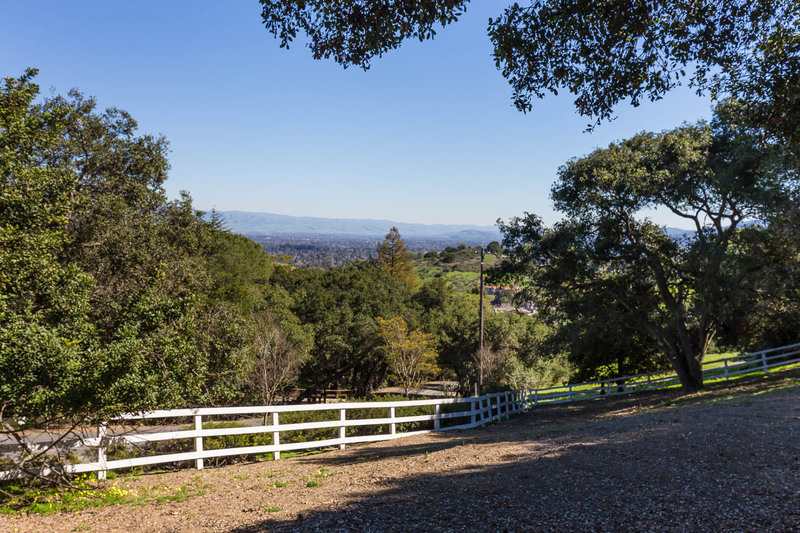 22505 Rolling Hills Road