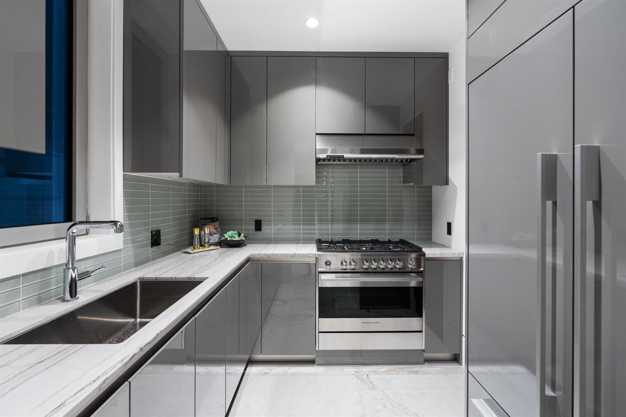 1430 Bramwell Rd