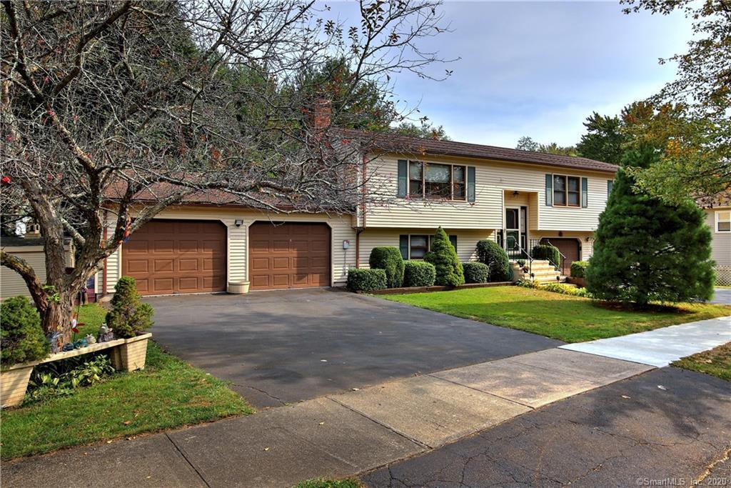 28 Twin Circle Rd