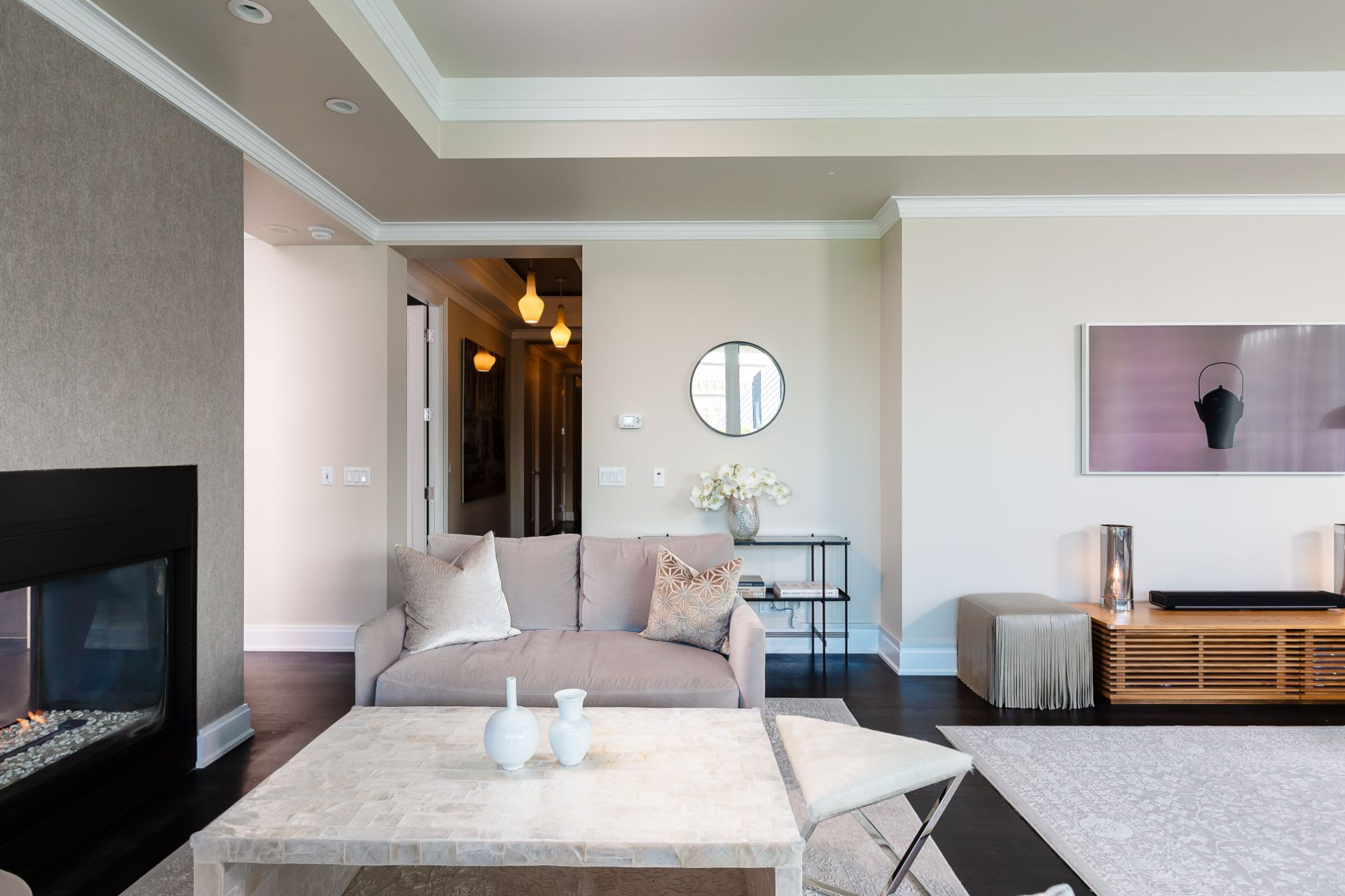 206 Bloor St W 