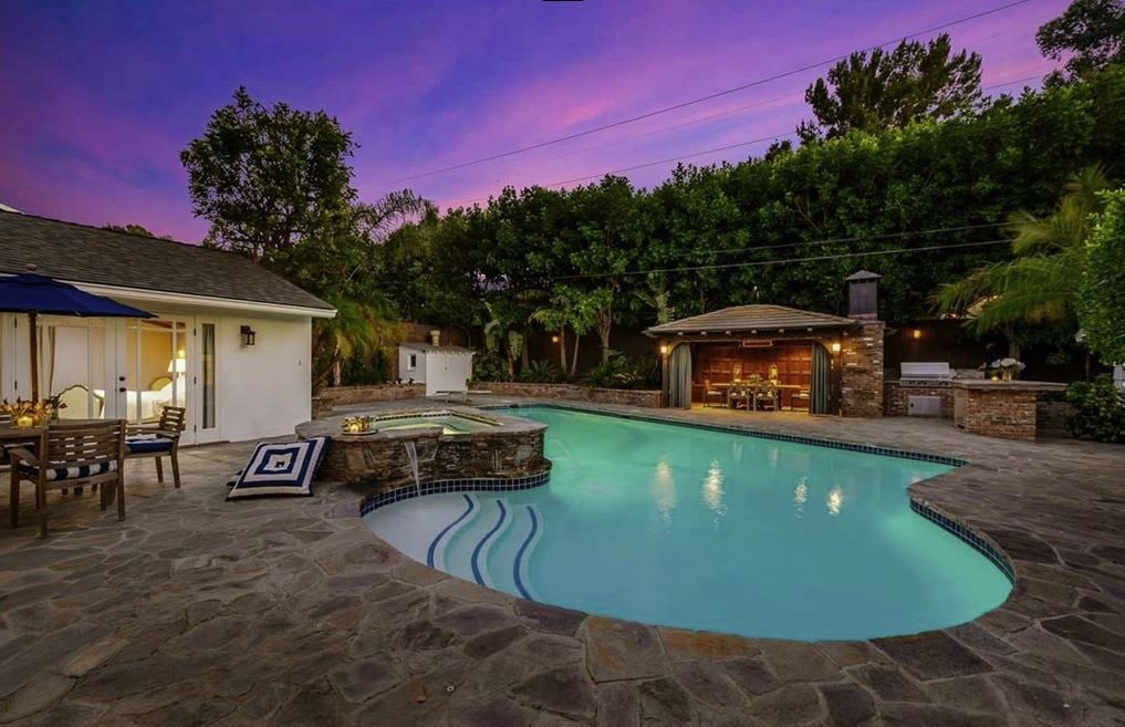 LA Times: Michael Richards’ Onetime Home in Studio City Finds a Fan